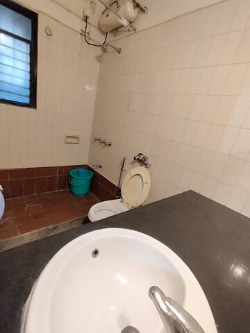 Bathroom in 3 BHK Apartment at Konark Enclave, Bund Garden Road – for Sale