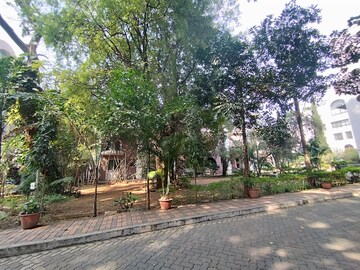 Plot Area in 3 BHK Apartment at Konark Enclave, Bund Garden Road – for Sale