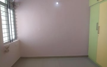 Room in 2 BHK Apartment at SV Brindavanam, Panathur – for Rent