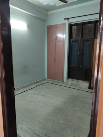 Room in 2 BHK Builder Floor at Cosmic Residency Apartment, Ashok Nagar – for Rent