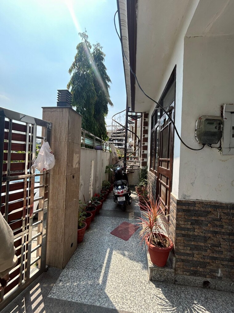 undefined, gms road 3 Bedroom 2200 Sq.Ft. Independent House In Gms Road Dehradun 8984467