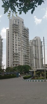 3 BHK + Study Room 2400 Sq.Ft. Apartment in Pioneer Park Presidia