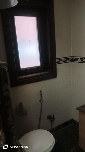 Room in 4 BHK Builder Floor at New Friends Colony – for Sale