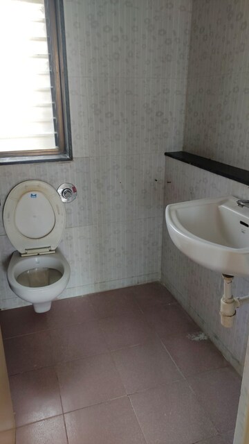 Bathroom in 2.5 BHK Apartment at Kalpataru Srishti, Mira Road – for Rent