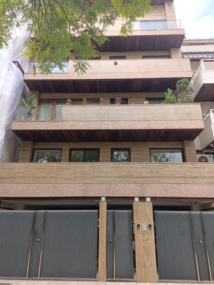 Exterior View, new friends colony 6 Bedroom 500 Sq.Yd. Independent House In New Friends Colony Delhi 8984583