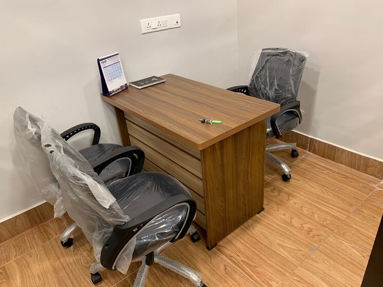 Team Area, mani-casadona Commercial Office Space 721 Sq.Ft. In New Town Kolkata 8984573