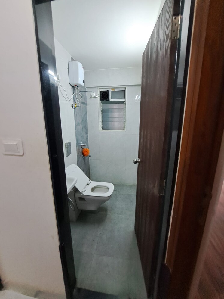 Attached Bathroom, the-baya-victoria 2 Bedroom 651 Sq.Ft. Apartment In Byculla Mumbai 8984569