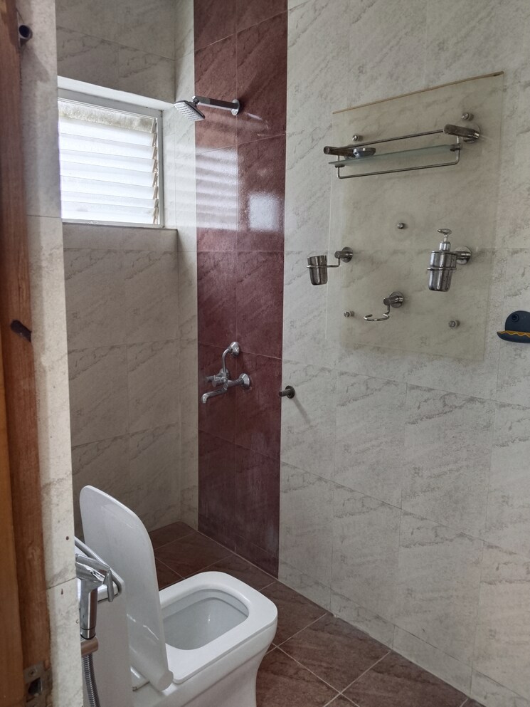Bathroom, kavuri-hills 3 Bedroom 1750 Sq.Ft. Apartment In Madhapur Hyderabad 8984598