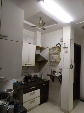 Team Area in 1 BHK Independent House at Karol Bagh – for Rent