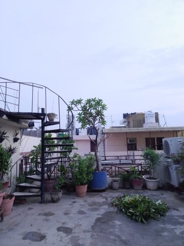 1 BHK Independent House For Rent in Karol Bagh