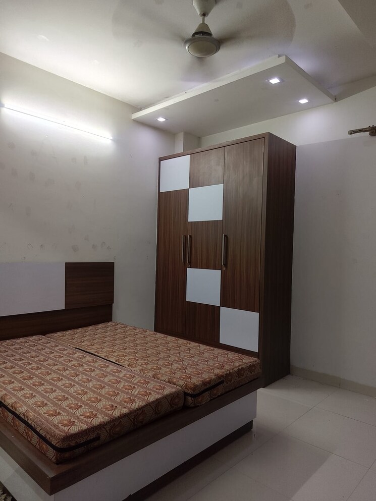 Bedroom, karol bagh 1 Bedroom 650 Sq.Ft. Independent House In Karol Bagh Delhi 8984608