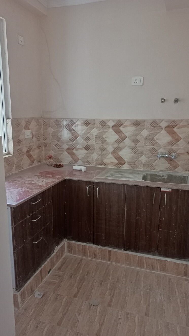 Kitchen, amrapali-centurian-park-phase-ii 2.5 Bedroom 990 Sq.Ft. Apartment In Tech Zone 4 Greater Noida Greater Noida 8984662