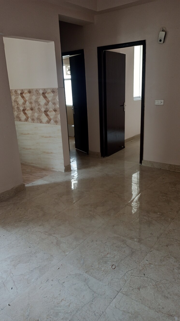 Room, amrapali-centurian-park-phase-ii 2.5 Bedroom 990 Sq.Ft. Apartment In Tech Zone 4 Greater Noida Greater Noida 8984662