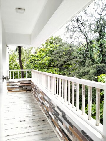 Balcony in 2.5 BHK Apartment at Hill Top CHS, Pali Hill – for Rent