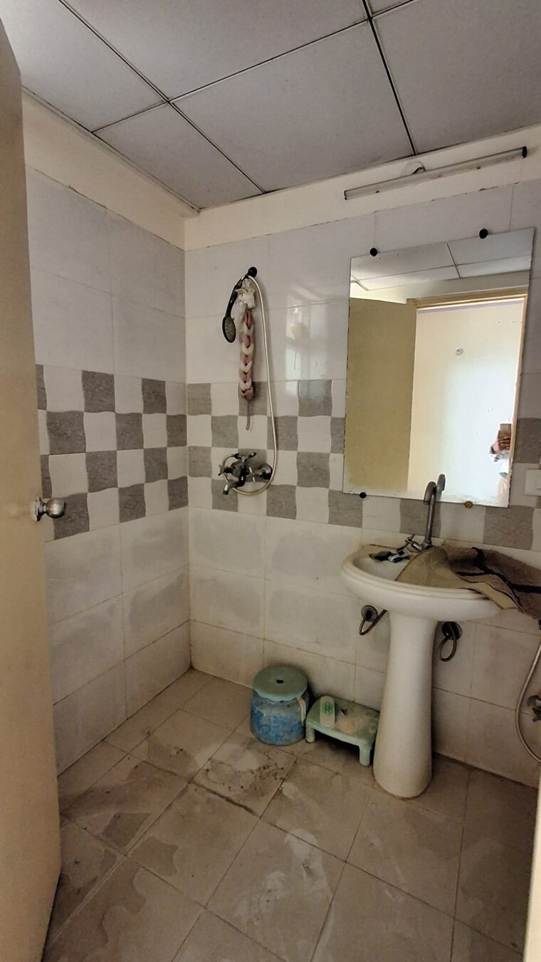 Bathroom, patel-neotown 3 Bedroom 1315 Sq.Ft. Apartment In Tech Zone 4 Greater Noida Greater Noida 8984695