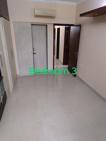 Bedroom in 3 BHK Apartment at Chembur – for Rent