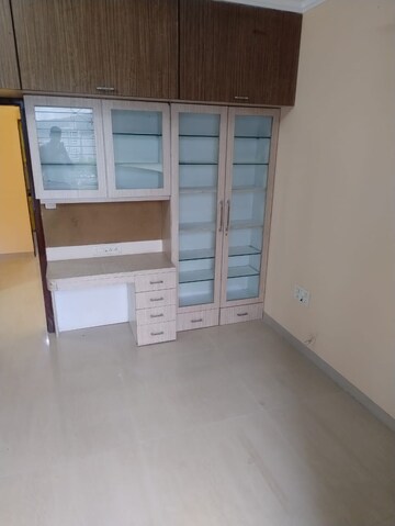 Room in 3 BHK Apartment at Chembur – for Rent