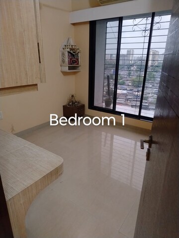 Bedroom in 3 BHK Apartment at Chembur – for Rent