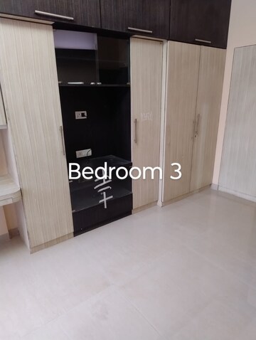 Room in 3 BHK Apartment at Chembur – for Rent