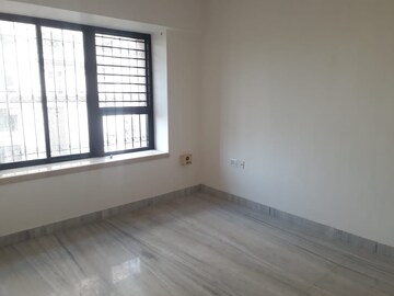 Room in 3 BHK Apartment at Ganga Tower II, Chembur – for Rent