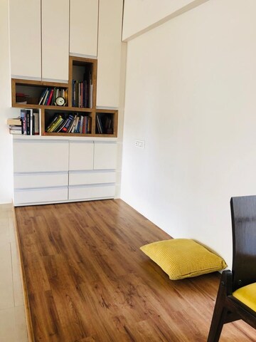 Furnished Amenities in 2 BHK Apartment at Vysakh Heritage, Chembur – for Sale