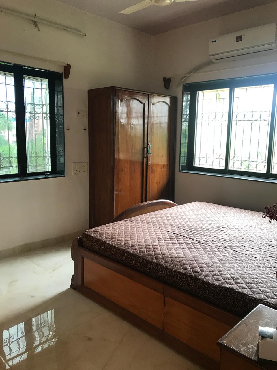 2 BHK Apartment For Rent in Peace Heaven Bandra West