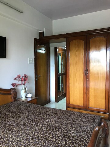 Bedroom in 2 BHK Apartment at Bandra West – for Rent