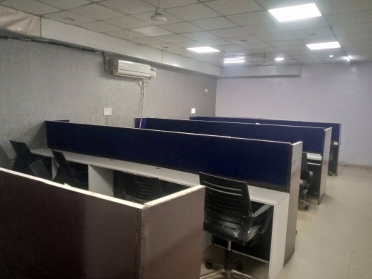 Team Area, sector 2 Commercial Office Space 900 Sq.Ft. In Sector 2 Noida 8984870
