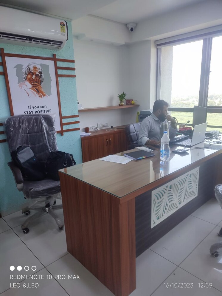 Team Area, jagatpur Commercial Office Space 1175 Sq.Ft. In Jagatpur Ahmedabad 8984860