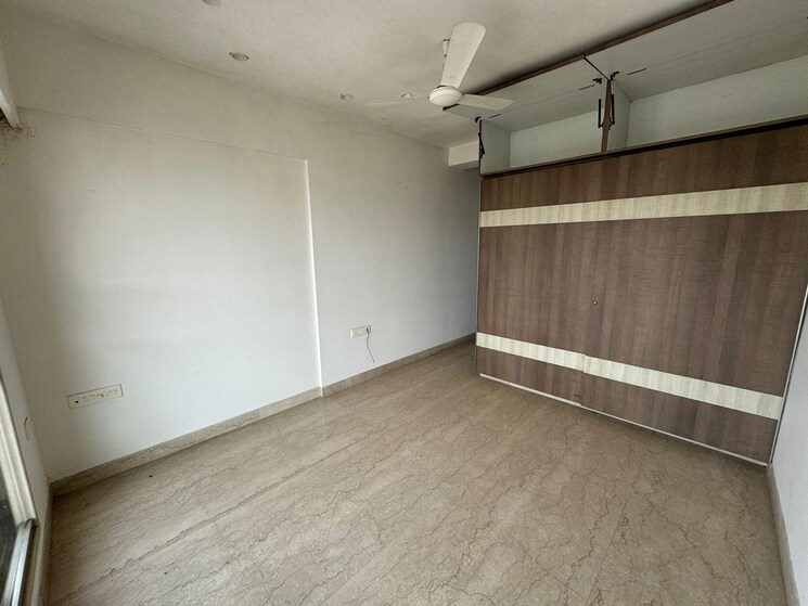 Room, bandra west 3.5 Bedroom 1400 Sq.Ft. Apartment In Bandra West Mumbai 8984872