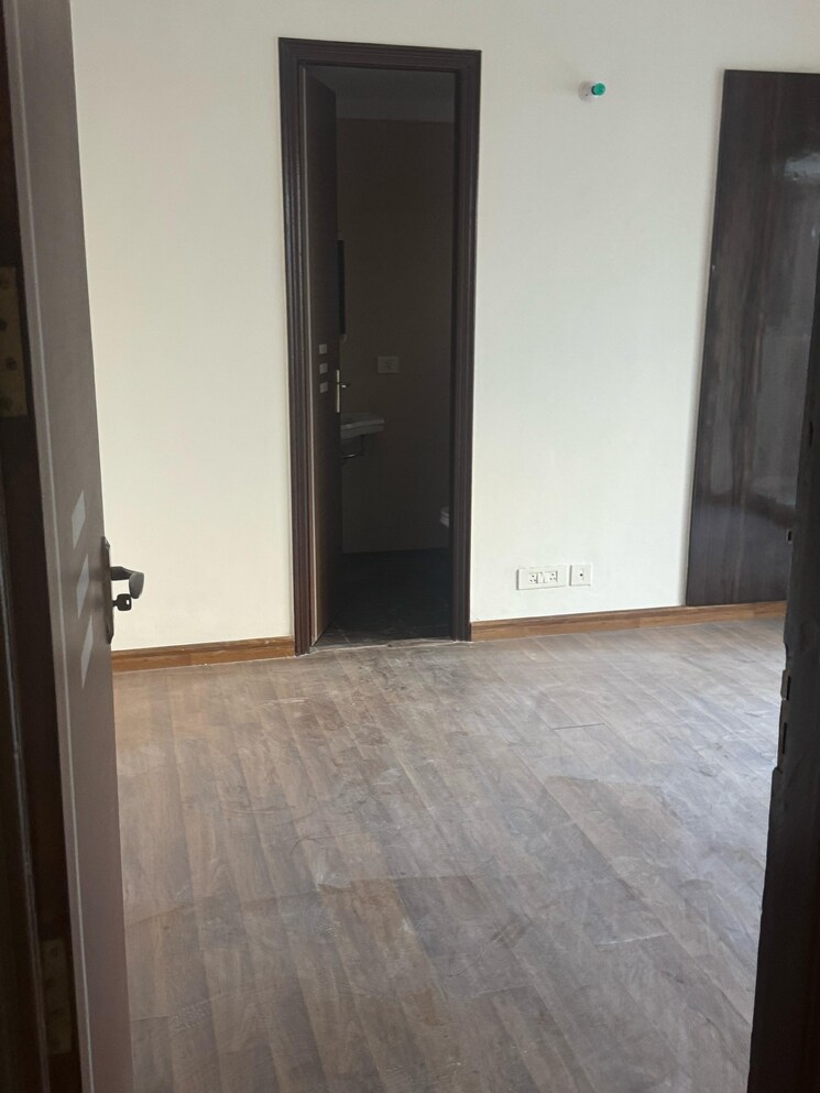 Room, sector 9 2 Bedroom 120 Sq.Yd. Builder Floor In Sector 9 Gurgaon 8984909