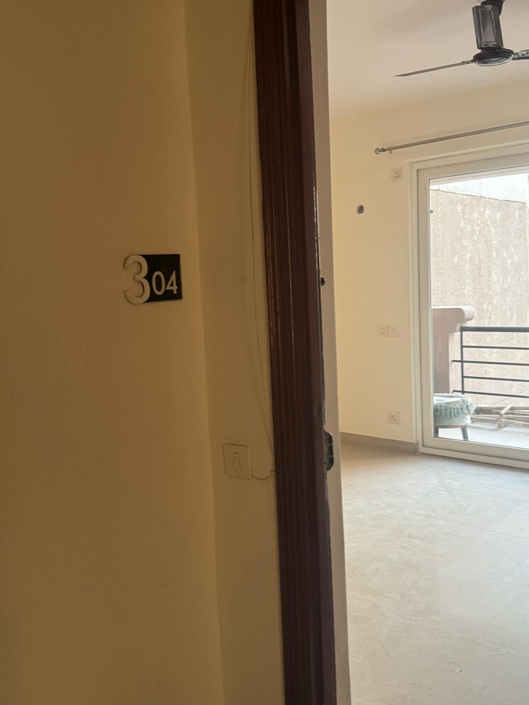 Room, sector 7 3 Bedroom 240 Sq.Yd. Builder Floor In Sector 7 Gurgaon 8984931