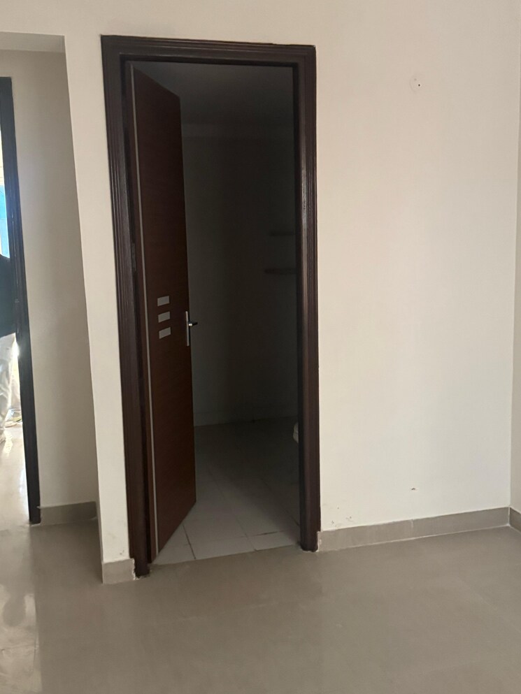 undefined, sector 7 3 Bedroom 240 Sq.Yd. Builder Floor In Sector 7 Gurgaon 8984931