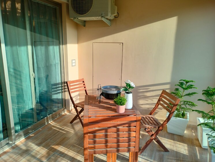 Gym, central-plaza-mall Commercial Shop 424 Sq.Ft. In Sector 53 Gurgaon 8984943