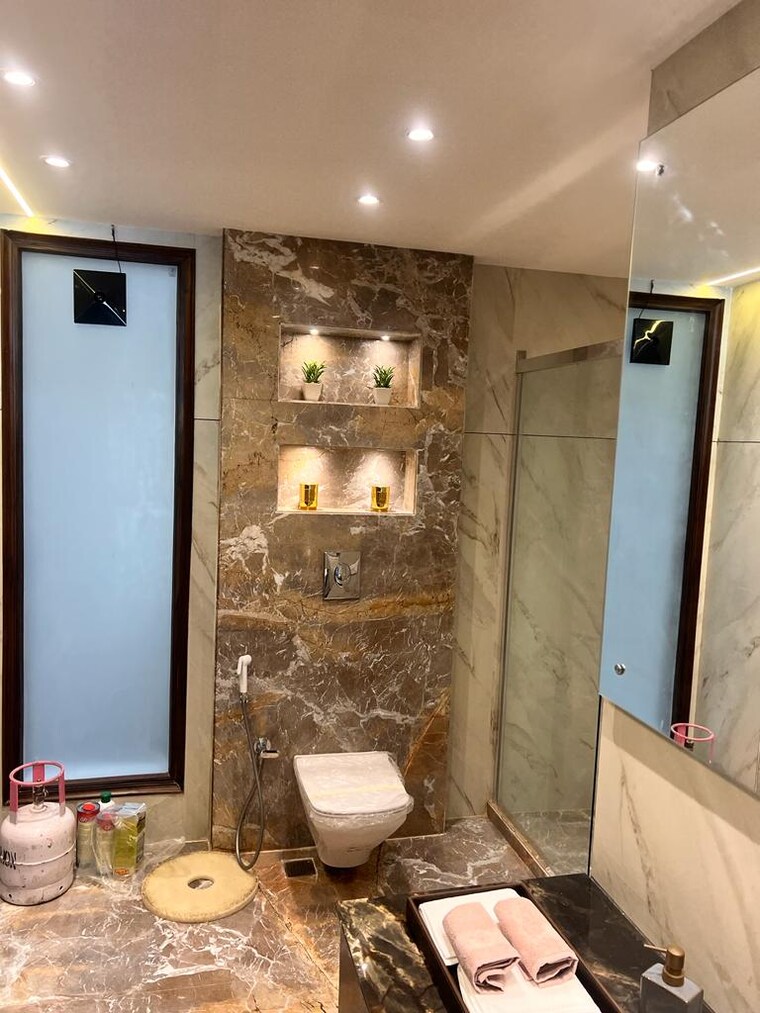 Living Room, sector 2 6 Bedroom 350 Sq.Yd. Independent House In Sector 2 Panchkula 8984965