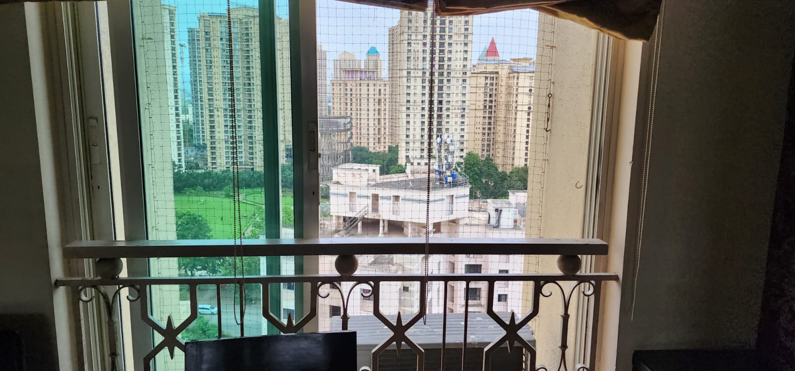 3 BHK + Pooja Room,Servant Room,Study Room,Extra Room Apartment For Sale in Hiranandani Acacia