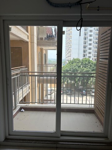 Room in 2 BHK Apartment at Rishita Manhattan, Gomti Nagar – for Sale