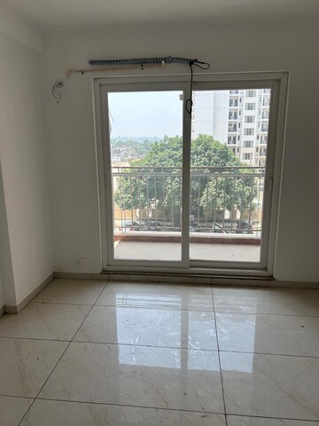 Room in 2 BHK Apartment at Rishita Manhattan, Gomti Nagar – for Sale