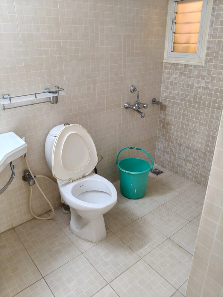 Bathroom, brigade-courtyard 3 Bedroom 1590 Sq.Ft. Apartment In Jalahalli Bangalore 8985090