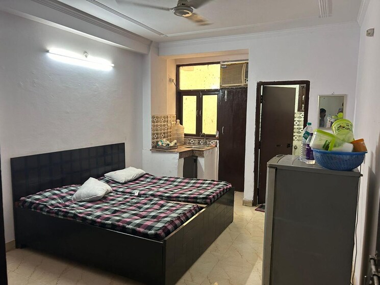Bedroom, paryavaran complex 1 RK 200 Sq.Ft. Builder Floor In Paryavaran Complex Delhi 8985121