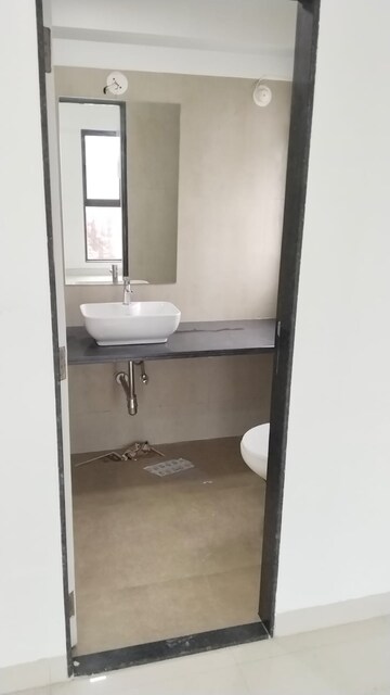 Bathroom in 4 BHK Apartment at Amardeep Apartment Chembur, Chembur – for Rent