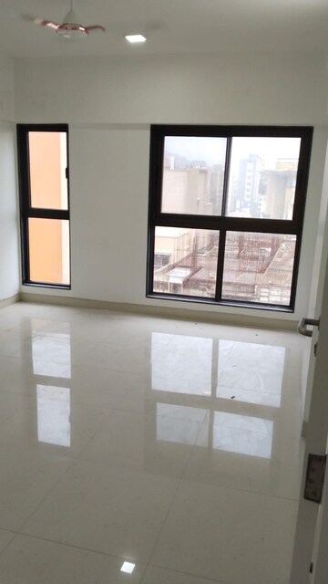 Room in 4 BHK Apartment at Amardeep Apartment Chembur, Chembur – for Rent