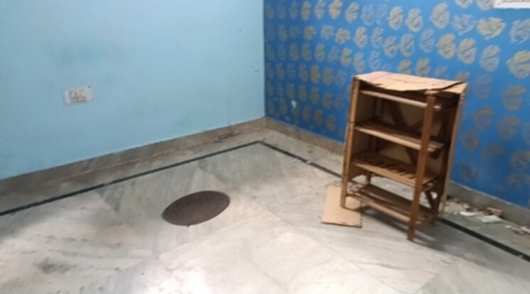 Room, vaishali sector 5 1 Bedroom 550 Sq.Ft. Builder Floor In Vaishali Sector 5 Ghaziabad 8985153