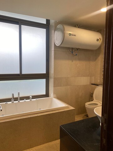Furnished Amenities in 3 BHK Apartment at M3M Golf Estate, Sector 65 – for Rent