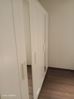 Furnished Amenities in 3.5 BHK Apartment at Panchshil Towers, Kharadi – for Sale