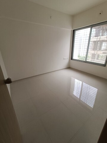 Room in 3 BHK Apartment at Teerth Towers, Baner – for Rent