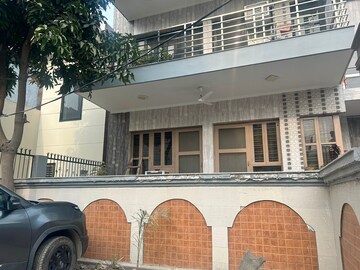 3 BHK Builder Floor – Exterior View View at Sector 46 - for Rent