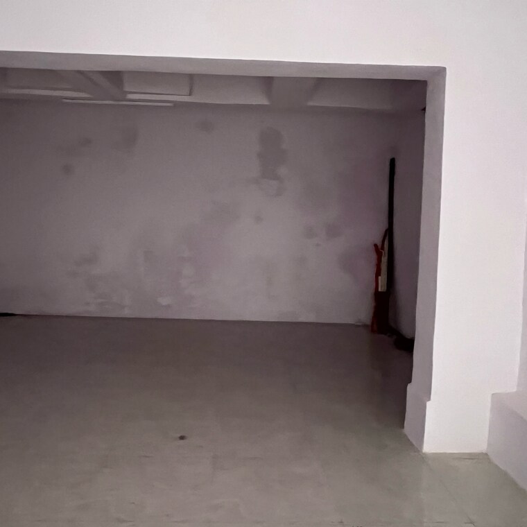 Room, oswal-niwas-kandivali-west Commercial Shop 489 Sq.Ft. In Siddhivinayak Nagar Mumbai 8985241