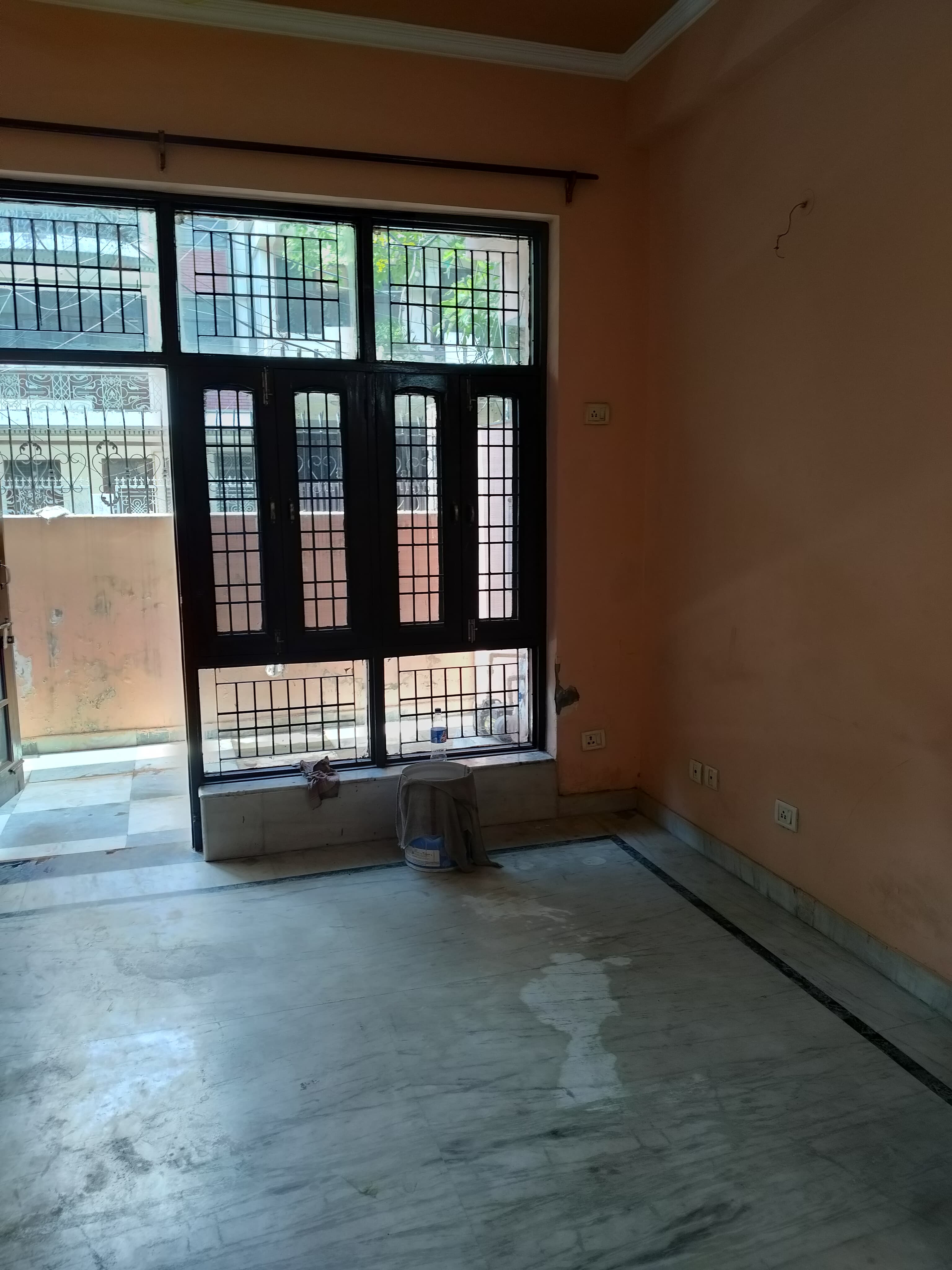 2 BHK + Extra Room Apartment For Rent in Jaipuria Plaza