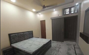 Bedroom in 2 BHK Builder Floor at Gms Road – for Rent